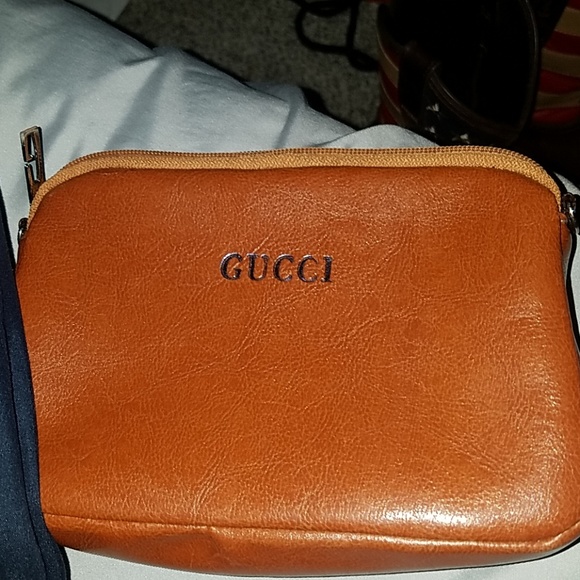 Gucci bag - Picture 1 of 3